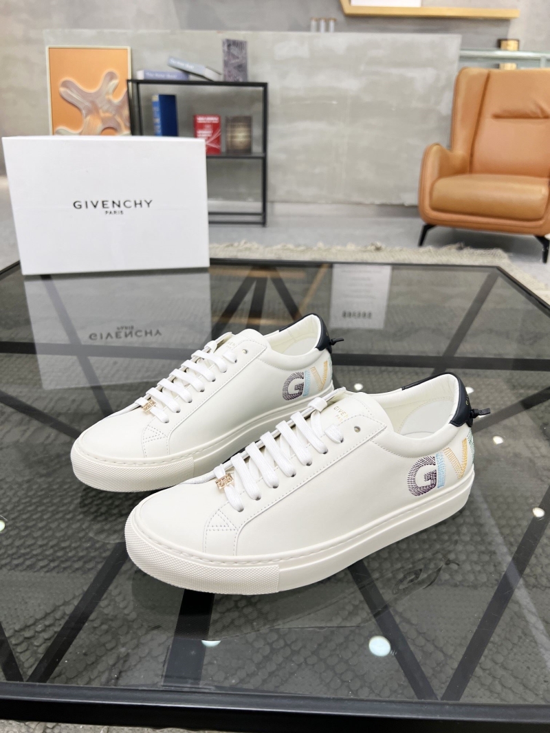 Givenchy Sneakers